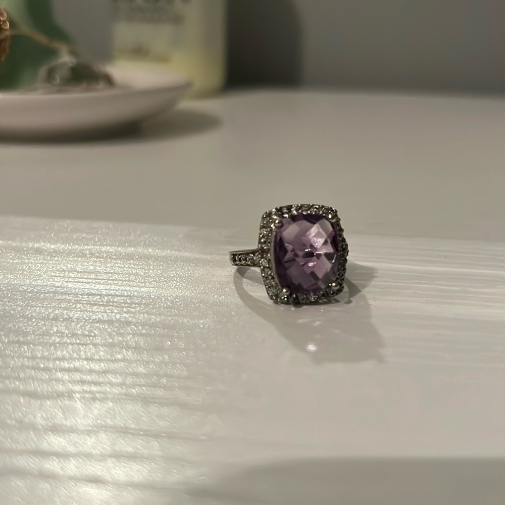 Costume Amethyst Jewelry Ring
Size 7